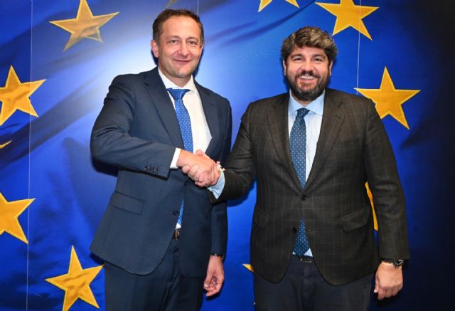 López Miras traslada al comisario de Agricultura de la UE la importancia de blindar el trasvase Tajo-Segura - 1, Foto 1