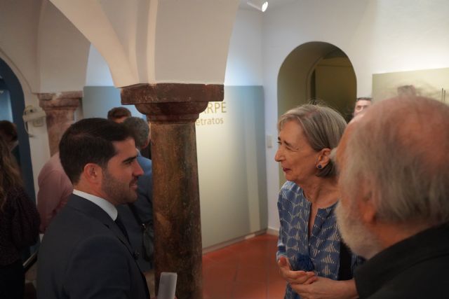 El Museo Ramón Gaya exhibe una selección de retratos de Antonio Hernández Carpe en una nueva muestra - 3, Foto 3