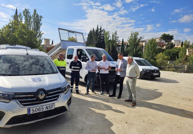 El Ayuntamiento de Caravaca renueva los veh�culos del �rea de Obras y Mantenimiento con una inversi�n cercana a los 120.000 euros
