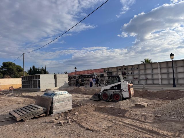 El Cementerio de Puerto Lumbreras se prepara para la celebración del Día de Todos los Santos - 2, Foto 2