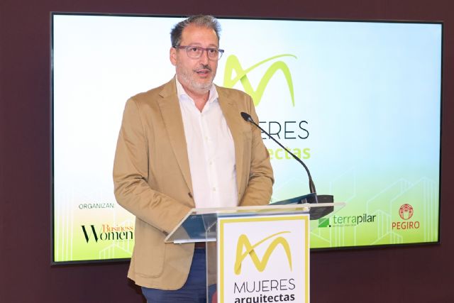 El Gobierno regional destaca el talento y el liderazgo de las mujeres arquitectas de la Región de Murcia - 3, Foto 3
