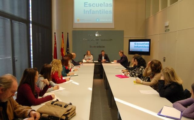 Educación impulsará un plan de mejora en las escuelas infantiles públicas de la Comunidad - 1, Foto 1