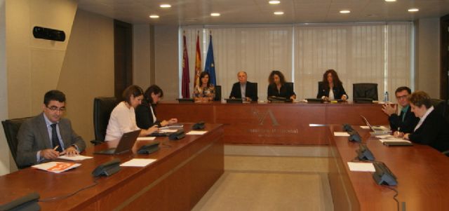 El PSOE pide más medios para al Centro Regional de Estadística para que pueda realizar sus tareas con total garantía y conocer las situaciones de desigualdad de género que se dan en la Región - 1, Foto 1