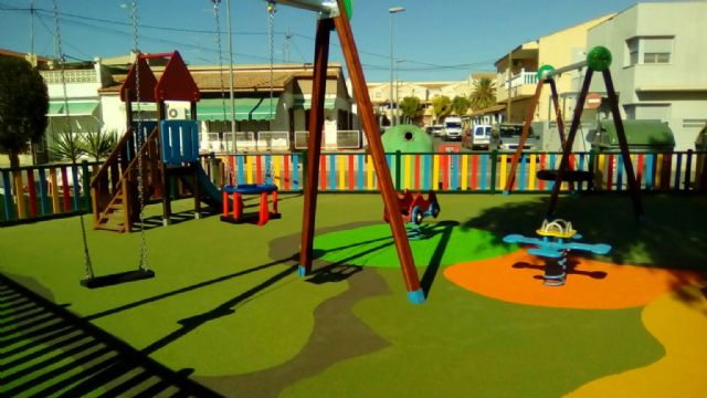 La concejalía de Parques y Jardines renueva el parque de Plaza Murcia, en San Javier - 1, Foto 1