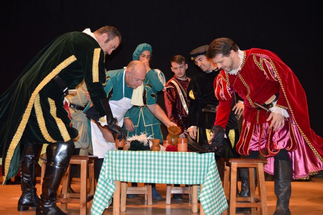 ‘El Eunuco’ de ‘Taules Teatro’ (Pinoso) gana el ‘VI Certamen Nacional de Teatro Amateur Juan Baño’ - 1, Foto 1