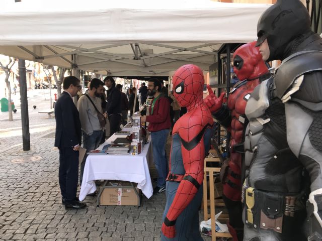 Un centenar de emprendedores murcianos sacan a la calle sus ideas de negocio en la II Feria de Proyectos Empresariales - 3, Foto 3