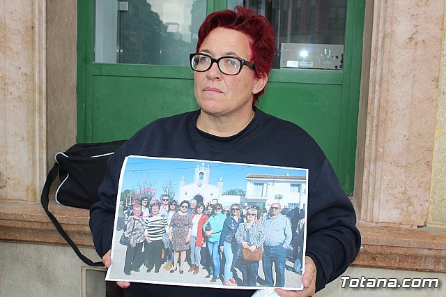 María Costa lee un comunicado sobre el XI Encuentro de Cuadrillas de El Raiguero y el X Pimentón de Oro, Foto 2