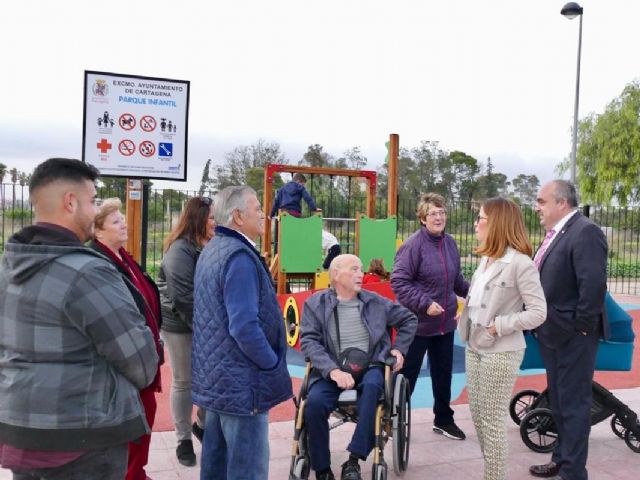 El Ayuntamiento invierte cerca de 30.000 euros en renovar la plaza Diego Calvo en San Felix - 1, Foto 1