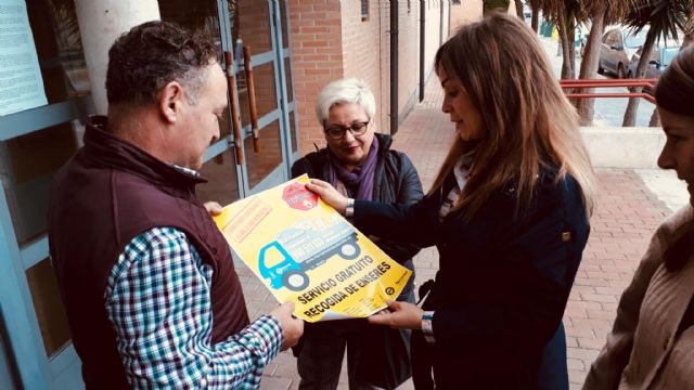 Continúan las labores de información y concienciación sobre el servicio de retirada de enseres - 2, Foto 2