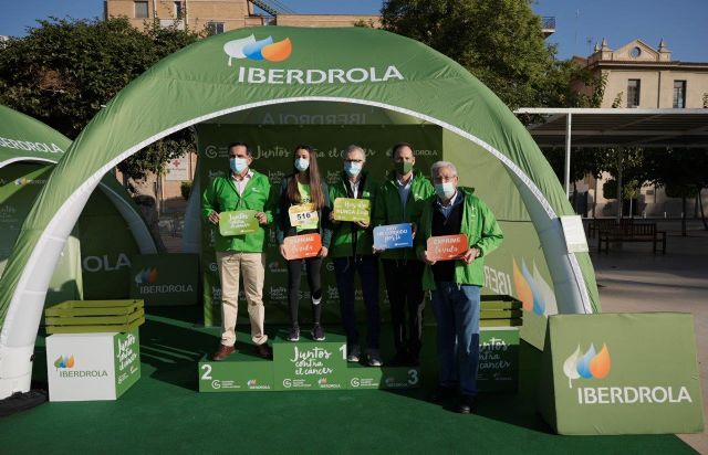 La marea verde contra el cáncer vuelve a llenar con su solidaridad las calles de Murcia - 2, Foto 2
