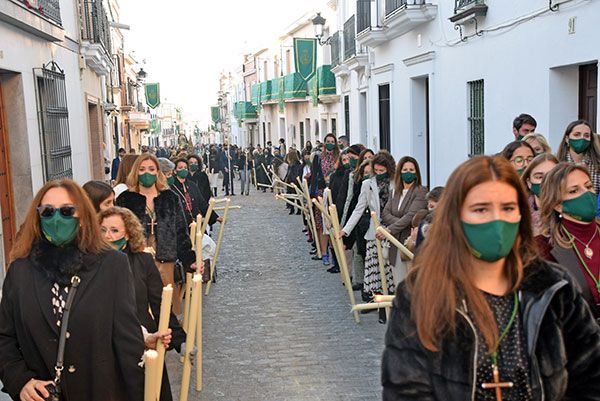 Traslado de los titulares de la Hermandad de la Vera-cruz de Alcalá del Río al cementerio de San Antonio - 3, Foto 3