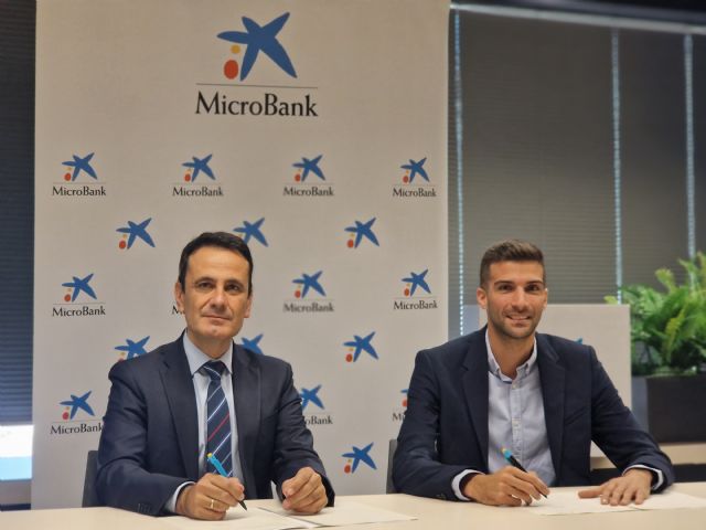 El Ayuntamiento de Alguazas y MicroBank firman un convenio de colaboración para incentivar el autoempleo y la actividad emprendedora - 4, Foto 4