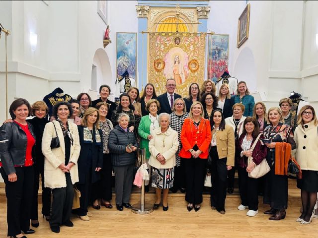 El Paso Blanco vive en Murcia una jornada histórica en torno al Santísimo Cristo del Rescate y deslumbra con la exposición Hilos de Fe - 2, Foto 2