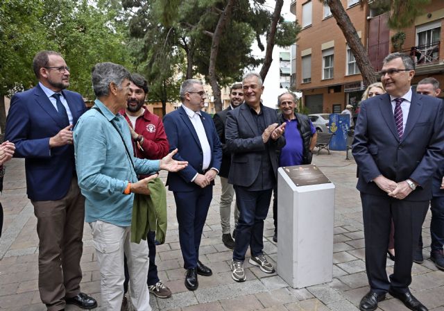 El Ayuntamiento homenajea al Real Murcia Imperial en su centenario con un monolito en el lugar donde nació su historia - 4, Foto 4