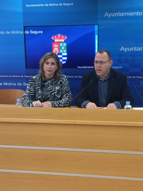 El Ayuntamiento de Molina de Segura ha concedido hasta el momento ayudas de urgente necesidad para libros y material escolar a 513 menores durante este curso - 1, Foto 1