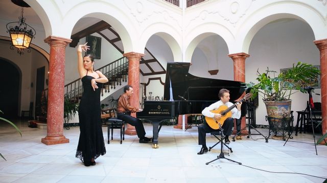 El DÚO CUENCA y RAQUEL ofrecen un espectáculo de guitarra, piano y baile el viernes 15 de diciembre en el Teatro Villa de Molina - 1, Foto 1