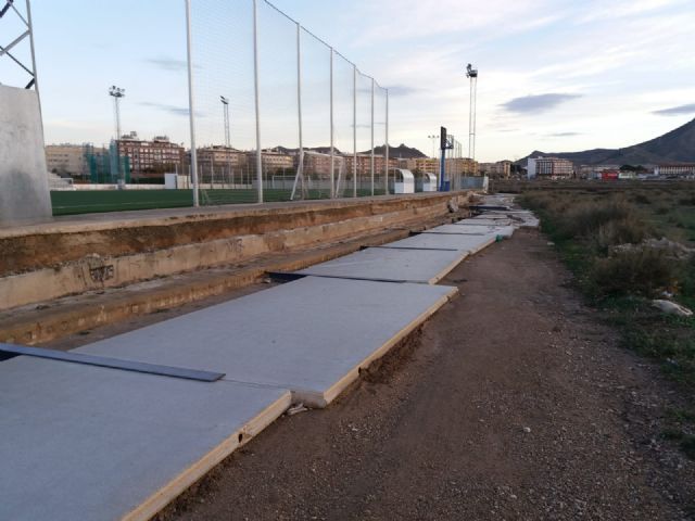 El viento derriba 116 metros de muro del campo de fútbol Antonio Ibáñez - 3, Foto 3