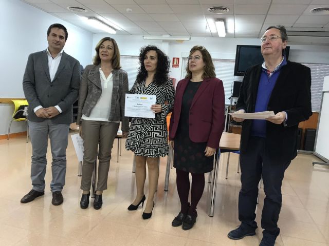 Una veintena de desempleados de la comarca del Mar Menor se especializan en el cuidado de personas dependientes - 2, Foto 2