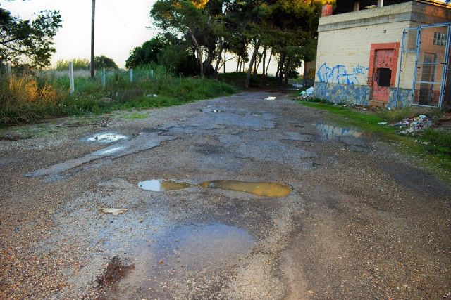 Podemos planteará un plan integral para dignificar la urbanización Bahía Bella - 2, Foto 2