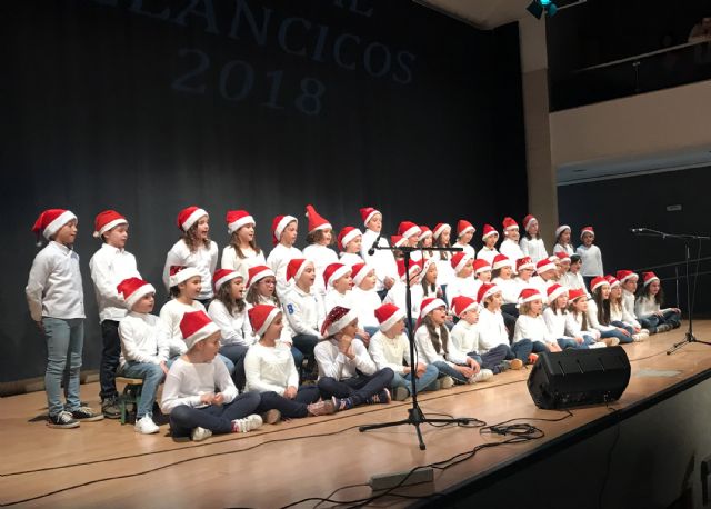 Casi 300 alumnos dan brillo a una nueva edición del festival escolar de villancicos - 3, Foto 3