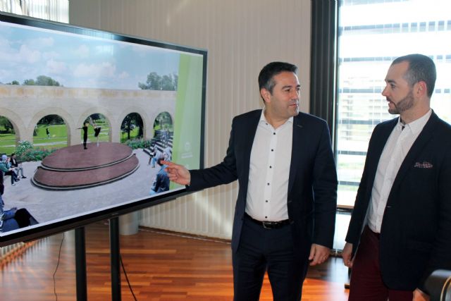 Un anfiteatro con los arcos del acueducto como fondo en las nuevas zonas de cultura y ocio junto al Museo de la Huerta de Alcantarilla - 2, Foto 2