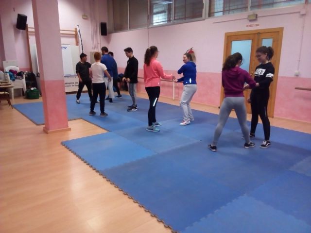 En marcha el curso de defensa personal de la Concejalía de Juventud - 3, Foto 3