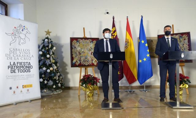 López Miras destaca que las fiestas de los Caballos del Vino de Caravaca trascienden cualquier ámbito espacial, temporal o cultural - 2, Foto 2