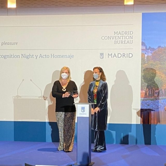 El Ayuntamiento de Madrid reconoce a Virginia López Valiente CEO de Cruises News Media Group como embajadora de Madrid en la Recognition Night de Madrid Convention Bureau - 2, Foto 2