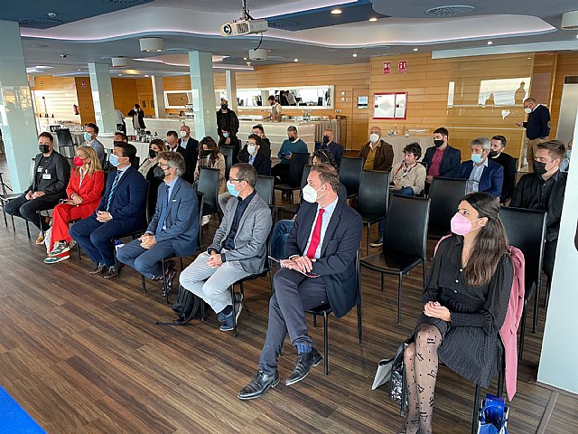 El alcalde, José Miguel Luengo presenta el proyecto San Javier, ciudad del aire a un grupo de start-ups nórdicas - 1, Foto 1