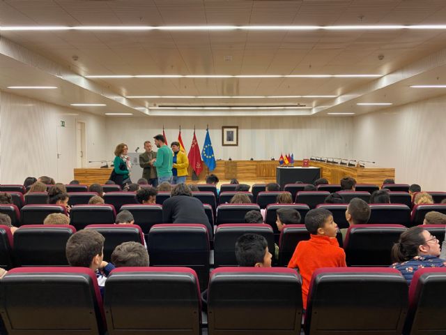 Recepción en el Ayuntamiento de Torre Pacheco a los alumnos de 5º de Educación Primaria del colegio Ntra. Sra. del Rosario - 4, Foto 4