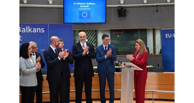 Pedro Sánchez defiende en Bruselas que el futuro de los Balcanes Occidentales se encuentra en la Unión Europea - 1, Foto 1