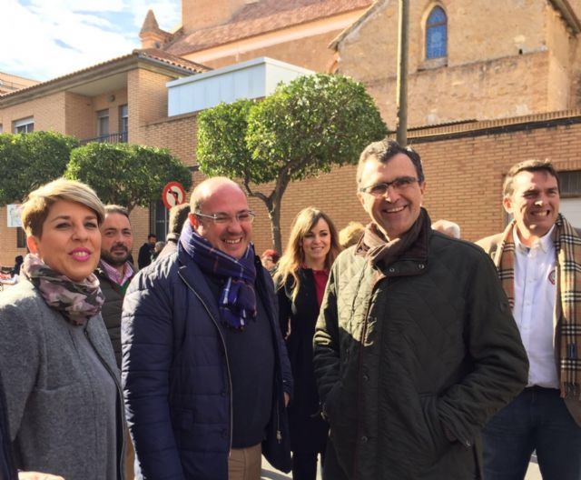 La ´fiesta de las pelotas´ caldea Patiño en un multitudinario homenaje al folclore murciano - 1, Foto 1