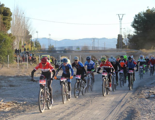 275 deportistas participan en la VII Subida a la Sima del Cabezo de La Jara de Puerto Lumbreras - 1, Foto 1