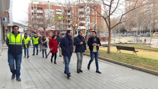 El avance en las obras de renovación urbana de Alameda de Cervantes permite iniciar el asfaltado de vías, completar 5.842 m2 de aceras e iniciar en 15 días las mejoras en La Isla - 1, Foto 1