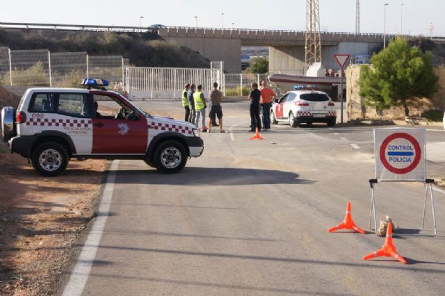 La Policia Local de Cartagena detiene a tres individuos en Pozo Estrecho - 1, Foto 1