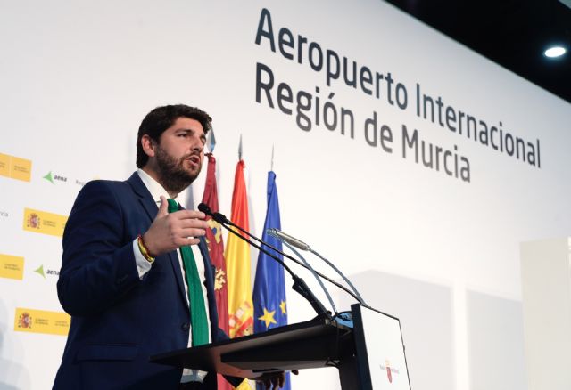 López Miras: El Aeropuerto Internacional de la Región de Murcia es la plataforma definitiva para nuestro despegue turístico y económico, Foto 2
