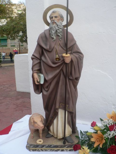 La ermita del jardín de San Isidro acoge este viernes 17 la bendición de animales por San Antón, Foto 1