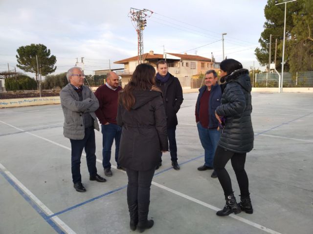 El Ayuntamiento mejora las instalaciones del polideportivo de Santa Cruz - 1, Foto 1