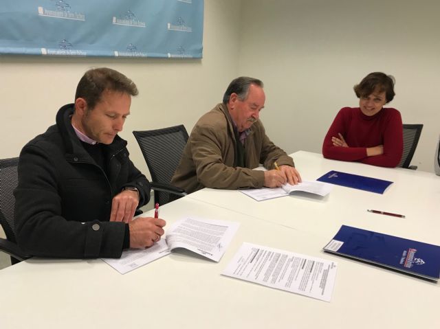 El Ayuntamiento y la Asociación Músico Folklórica Virgen de los Dolores renuevan convenio de colaboración - 1, Foto 1