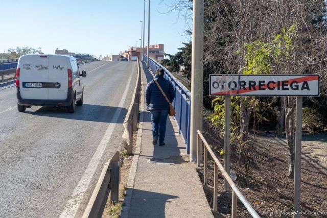 El puente de Torreciega estará cortado al tráfico tres meses para mejorar su accesibilidad - 1, Foto 1