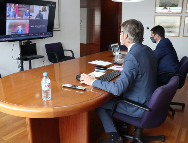 La Comunidad invita a las grandes empresas a que hagan aportaciones al Plan Estratégico - 1, Foto 1