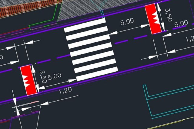 Los instaladores de los resaltes del puente de la Concepción ajustarán su tamaño al diseño de los técnicos municipales - 1, Foto 1
