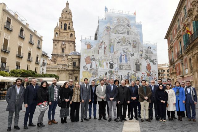 Alcaldes y concejales de la Región de Murcia conocen Los Secretos de la Fachada de la Catedral de Murcia, Foto 1