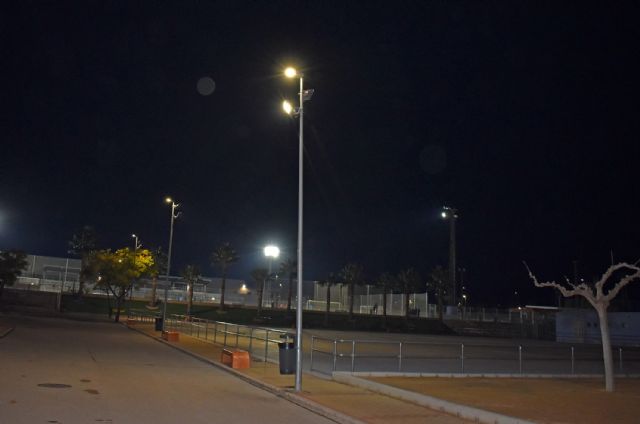 La zona de acceso del polideportivo municipal estrena iluminación LED de alta eficiencia - 4, Foto 4