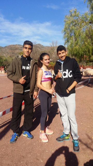 Tres alumnos del IES Mar Menor consiguen  pasar del Deporte en Edad Escolar a Campeonato de España de Campo a través - 1, Foto 1