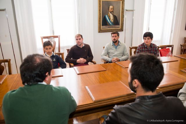 Dos jóvenes promesas del tenis cartagenero en el Palacio Consistorial - 2, Foto 2