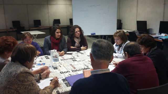 Curso de alfabetización para mayores en Torre Pacheco - 1, Foto 1