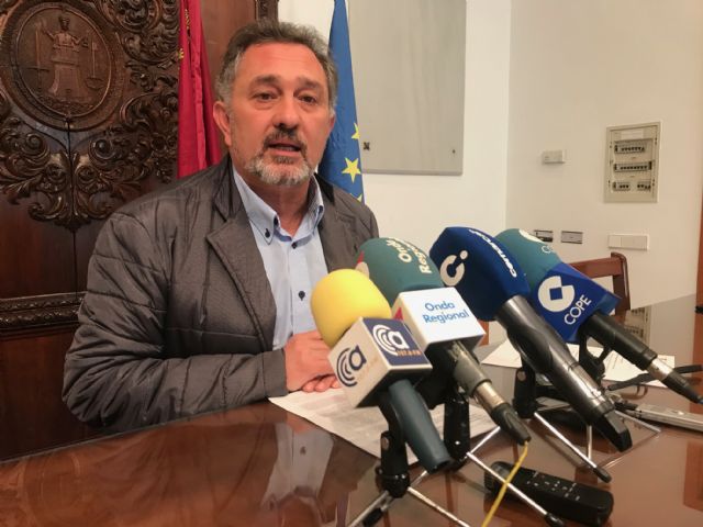 El Ayuntamiento adjudica las obras que permitirán a decenas de familias de Almendricos contar con suministro eléctrico regular tras pasar varios años con luz de obra - 1, Foto 1