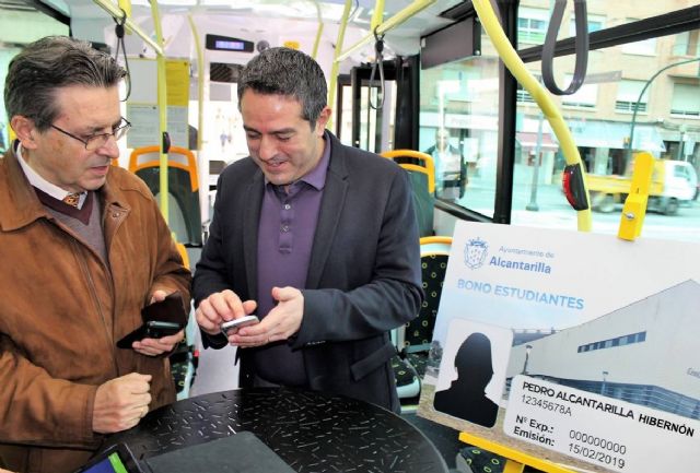 El Ayuntamiento de Alcantarilla suscribe un convenio con la empresa de autobuses LAT, en el que aumenta la oferta de transporte público bonificado para los estudiantes de nuestro municipio - 4, Foto 4
