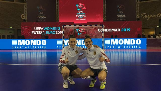 Consu y Mayte del Jimbee en la Euro Futsal de Portugal - 1, Foto 1